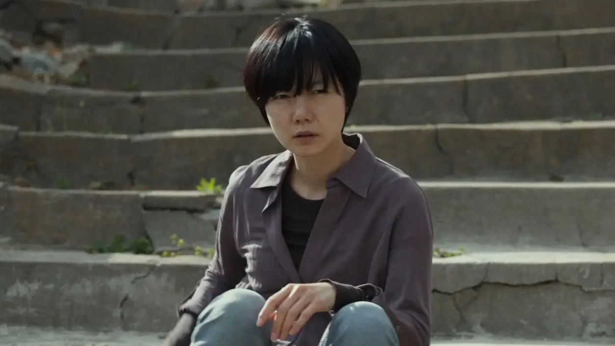 دلال-Bae Doona